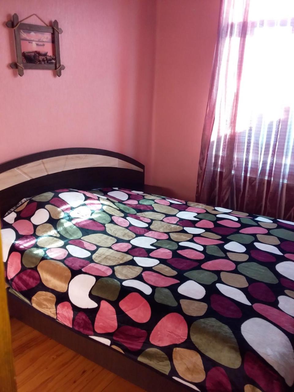 Guest House Medea Telavi Esterno foto